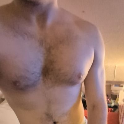 irish_horny69's profile picture. 25 🏳️‍🌈🇮🇪