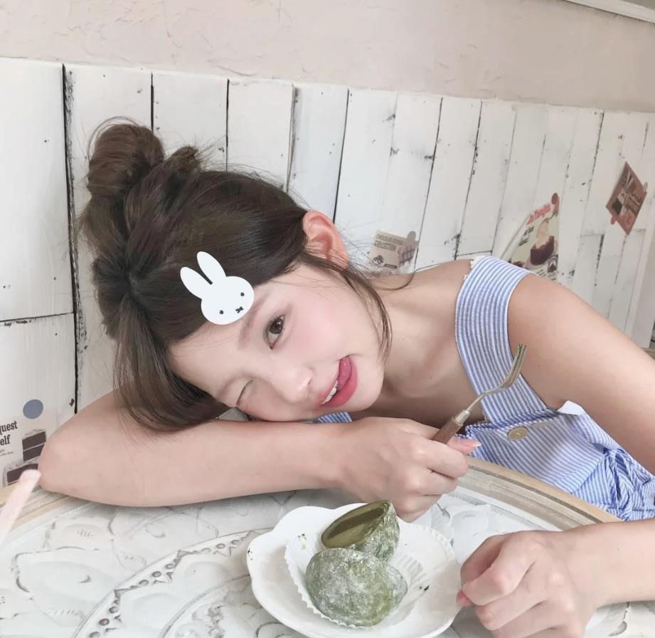 MqFFW2psV7SipFy's profile picture. 28歳 / 154cm / 43kg / 一人身 / 時々COS / ゲームは癒し