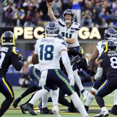 hawkyap's profile picture. go hawks