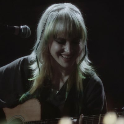 temporarysolxce's profile picture. nostalgias cool, but it won’t help you now ⋆⭒˚.⋆ || fan account || 20 || carrd byf