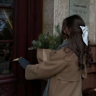 i99llii's profile picture. لا الجدُّ ساد ولا الهوى غلّاب، ما بين بين