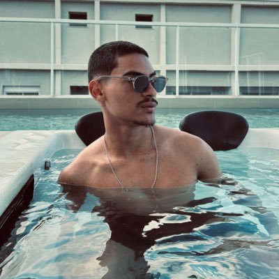 tloufrnc's profile picture. inefabillis