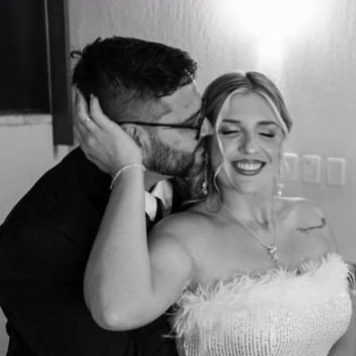 tonieder's profile picture. 