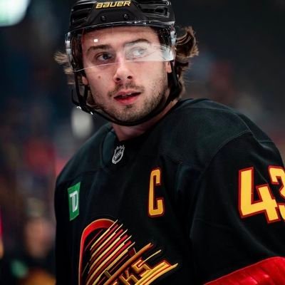 canuckete's profile picture. Nine, now eight... are the rest of you out there? • ⚽🏈🏎️🏒🎾• ela/dela • 31 yrs •