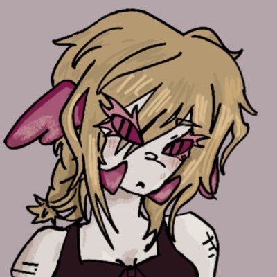 bladedandjaded's profile picture. she / her........ lets take a look....