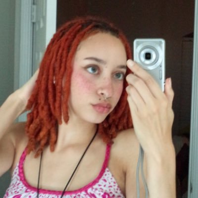 yelyahglazer's profile picture. paraparx founder and ceo • 21 • 🇯🇲