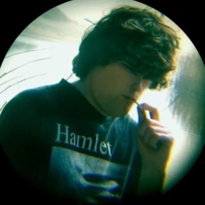 Minorabusee's profile picture. 23| shart | sh/art #HAUNTEDMOUNDTWT4EVR #hmtwt bucksharts better best fan💜