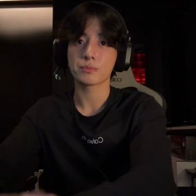 xliwiss's profile picture. ʙᴛꜱ ᴍʏ ꜱᴀꜰᴇ ᴘʟᴀᴄᴇ.𖥔 ݁ ˖🪶‍ँ़── .✦
                              ᥲυrᥱrᥲ ᥱᥒ ᥴᥲρᥲᥴιtᥲᥴιóᥒ     🧸ྀི𝐭𝐚𝐞𝐤𝐨𝐨𝐤 𝐦𝐞𝐚𝐧𝐬 𝐥𝐨𝐯𝐞 🪷⊰˚