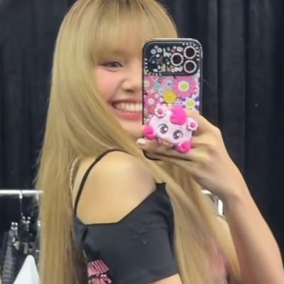 ovajn's profile picture. only blackpink / no multi