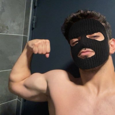 thorfinnnn911's profile picture. Epicurean artist.