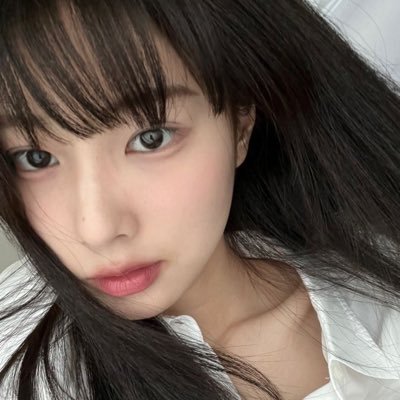 xiaotinggkep1er's profile picture. 