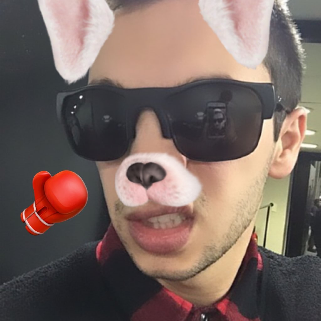 9ineninee's profile picture. my mind is empty and free to wonder #mieve #max ♥️