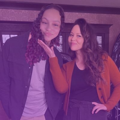 simpfortonii's profile picture. 𝐜𝐢𝐭𝐲 𝐨𝐟 𝐫𝐚𝐢𝐧 🌬 | 20 | ⚢ | ♏︎ | 𝐟𝐚𝐧𝐠𝐢𝐫𝐥 🎐 | 𝐭𝐡𝐞 𝐫𝐨𝐨𝐤𝐢𝐞 |