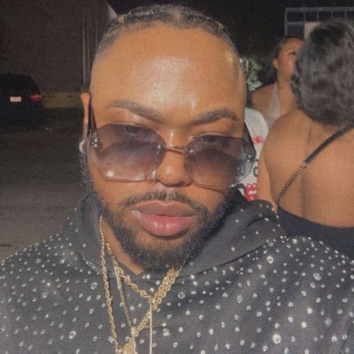 Letroyy's profile picture. IG: @kaywalk_ | 👻: @kaywalkk