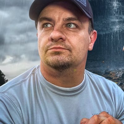 AD_Whitman's profile picture. Life Vlogs and Hiking Adventures. GREAT budget friendly Mic for iPhone & Android https://t.co/fhYzQfez2c (Affiliate Link)
