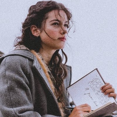 zorelss's profile picture. engraçada às vezes e parda. gosto de olhar o céu e me imaginar estrela, da navegação solitária, de desbravar o eu, de oráculos e inventar horas.