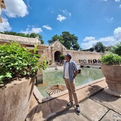 sanitamima's profile picture. 🍱food | 🎹music | 🎬movie | 📰news |
Every tweet doesn't represent my background | suka bekal #bento #lunchbox & suka j.a.j.a.n