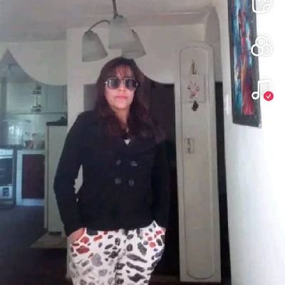 JuliaRueda16's profile picture. Dictadura No democracia si