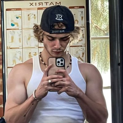 vertsblonde's profile picture. rpg account
❛⩇⩇ : ⩇⩇ 𝄒𝑠 𝗧 𝗛 𝗘  ֗ ִ さ ִ  ۫𝗕 𝗢 𝗦 𝗦 𝛥͟  ᯼ 𝙚̄𝕧𝚒𝑙 🎸
 ⠀˖ ʿ 𓆩☾︎𓆪 . .💣'𝔫𝔡 𝗦𝗟𝛥͟𝗬𝗘𝗥 솔๖𝗈𝗒  𝒆̄𝓝𝖾𝗋𝗀𝗒
💍