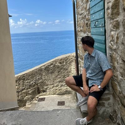 nanodlfa's profile picture. SW Engineer/Entrepreneur documenting my whole journey: wins, failures, tech insights, opinions, and everything I’m learning