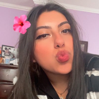 ayweyyy3's profile picture. be your own hero.