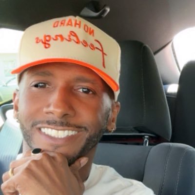 Liu_Kang1911's profile picture. Double Gator 🐊 l Corporate Nupin♦️l American Bully Breeder l ♐️ l Anime, Boxing and Piano 🫶🏾