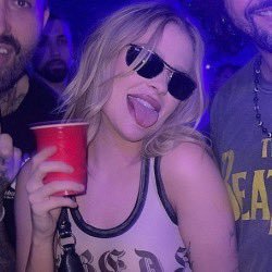 anahispoetry's profile picture. soy todo lo que tu buscas, pero mas nice. - mia colucci