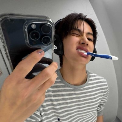 jimiipity's profile picture. jihyeok? si a pelo