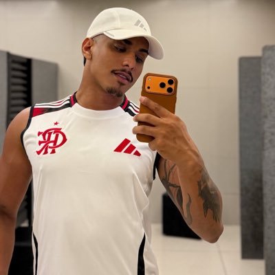 dieg0mineiro's profile picture. gente cuidado com as coisas que eu falo aqui, eu minto na esportiva e esqueço de desmentir 🤙🏽