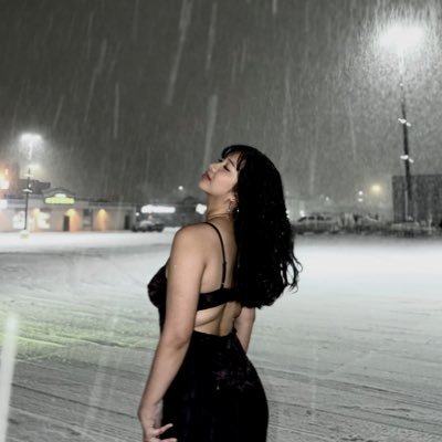 itsnotianna's profile picture. starless eyes remain