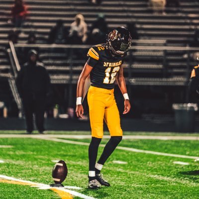 anthonybarr3tt's profile picture. 4.5 ⭐️ Punter  |  4⭐️ kicker | 26” | Highland Springs High School | 6’2  | 160 lbs | 4.0 GPA