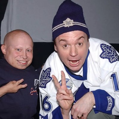 bruinssuckedme's profile picture. go leafs go