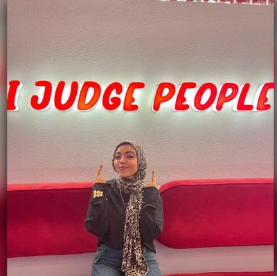 MennaEltantawey's profile picture. part-time doctor , full-time dreamer ✨️ 🩺