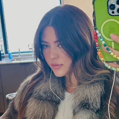 MeganNyvold's profile picture. poorly explaining things