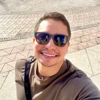 henrychaves's profile picture. Ingeniero 🦾 It's All About Me! 🇨🇴🎶✈️🗺 Modelo 92