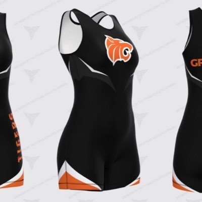 GirlPinner's profile picture. We Made It! no more van 🚐 life, WE HAVE OUR OWN BUS 🚌 !!