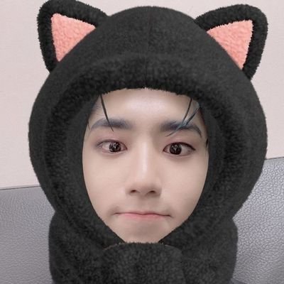 martinahan143's profile picture. 