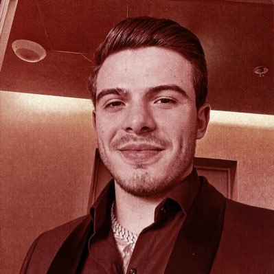 putaluxuria's profile picture. 100% putaria