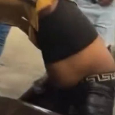 dlsucker13's profile picture. Anybody play 🎾?