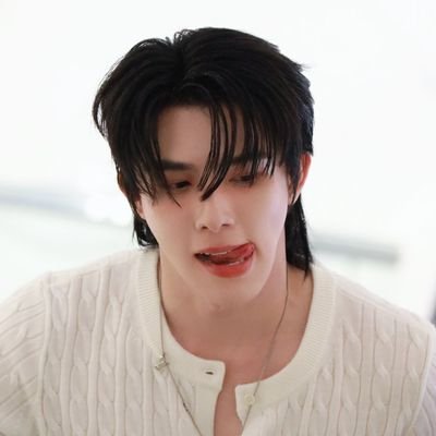 xiumajesty's profile picture. 🇨🇦 ▪︎ EX9 / CBXdevotee / Fairy ▪︎ Auralis 🌌 ▪︎ — @xiumin_inb100 @bxxm_rvw @smart_csnp