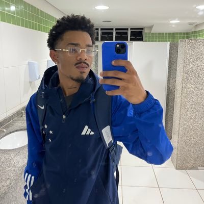 kennedyromulo_'s profile picture. 🦊💙