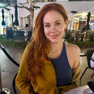 NatashaTom0011's profile picture. 