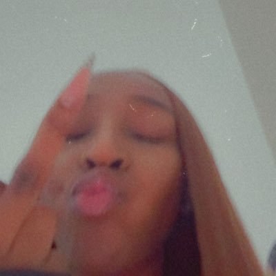 iamsoowsooh's profile picture. L🕊💙 • Les choses simples • 🩷🌎🫂