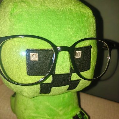 Breadluga9131's profile picture. -Italian-American 
-Likes doing electrical work
-Lesbian
-Transgender and proud of it, cry me a fucking river