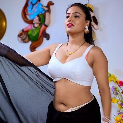 SubhaniSye7837's profile picture. 