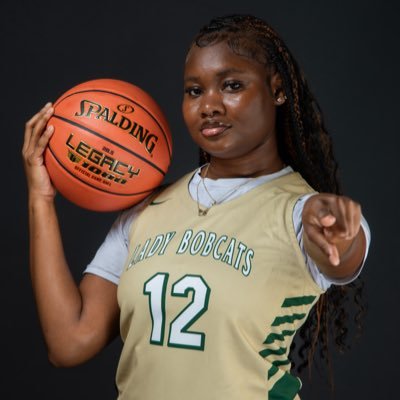 jadeking329's profile picture. Lady Bobcat East Georgia State College - ZHS CO 2025 🏀🏀🏀 5’10 3.0 GPA - complete player IG: thatgirlballz