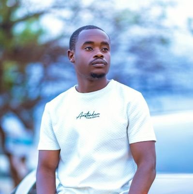 tk_cypher_zw's profile picture. Software Developer | React enthusiast |Learning Java.