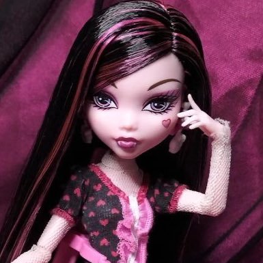 erisdolls's profile picture. mh collector; ex draculaura mendes no youtube