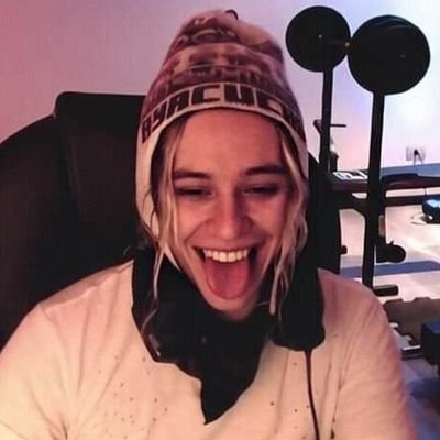 ivanxfuria's profile picture. vivamos el momento y nada más