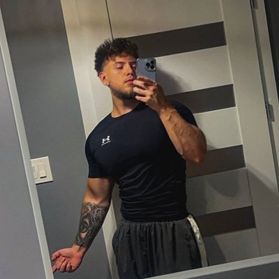 MaxEnvisions's profile picture. Creative Director @M80GG | Prev. @FaZeClan @CallofDuty @100Thieves @Dignitas @Luminosity